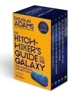 The Complete Hitchhiker's Guide to the Galaxy Boxset, m.  Beilage, m.  Beilage, m.  Beilage, m.  Bei