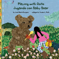 Playing with Osito Jugando con Baby Bear